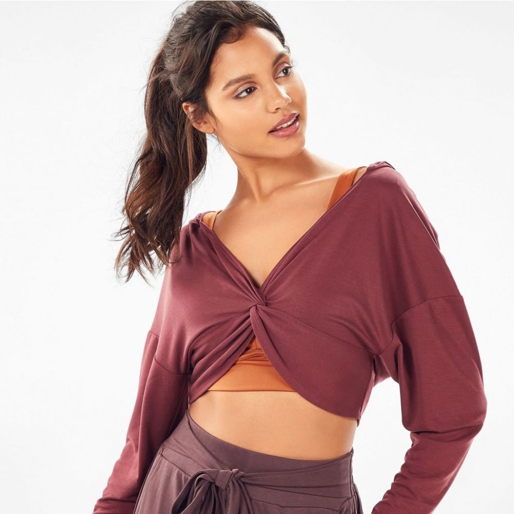 Fabletics Liv Twist Front Cropped Hoodie Sweater in Port Wine - Large